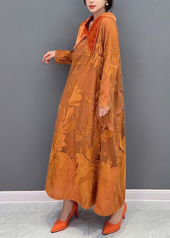 Wunderschönes orangefarbenes, besticktes Kleid aus dickem Tüll mit Matrosenkragen für den Winter