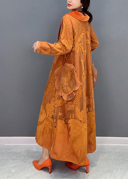 Wunderschönes orangefarbenes, besticktes Kleid aus dickem Tüll mit Matrosenkragen für den Winter