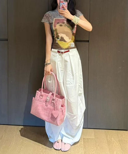 Wunderschöne pinkfarbene Nieten-Schultertaschen aus robustem Kunstleder