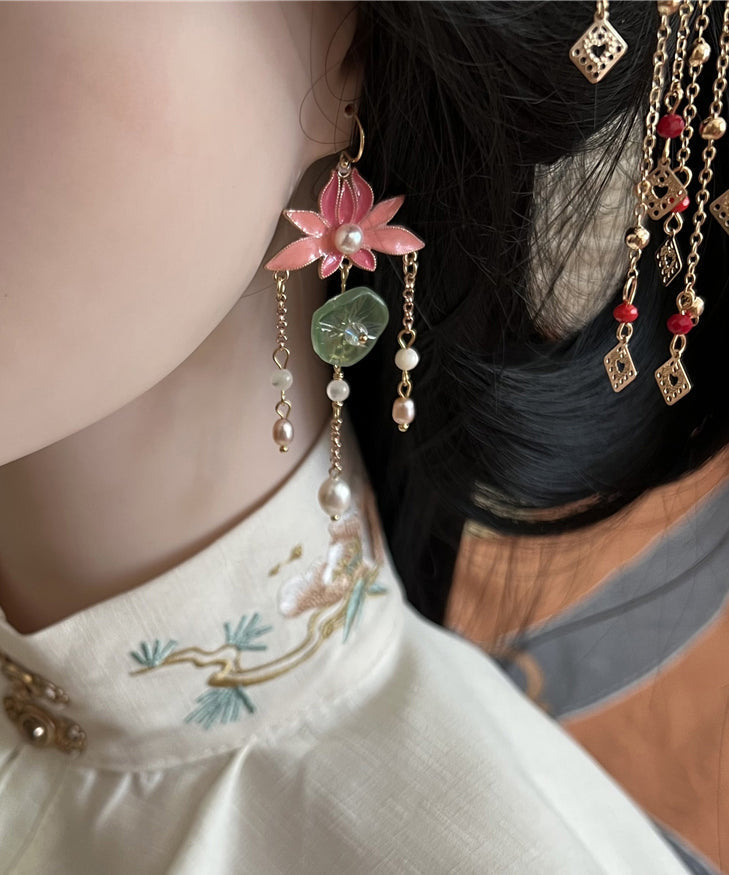 Hermosos aretes colgantes de loto en plata esterlina rosa