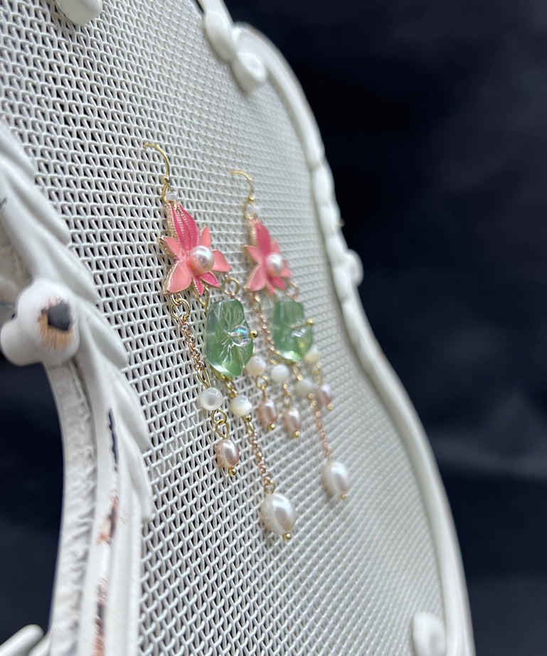 Hermosos aretes colgantes de loto en plata esterlina rosa