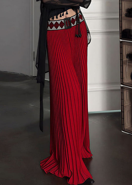 Wunderschöner roter Seidenrock mit elastischem Bund und Falten für den Frühling