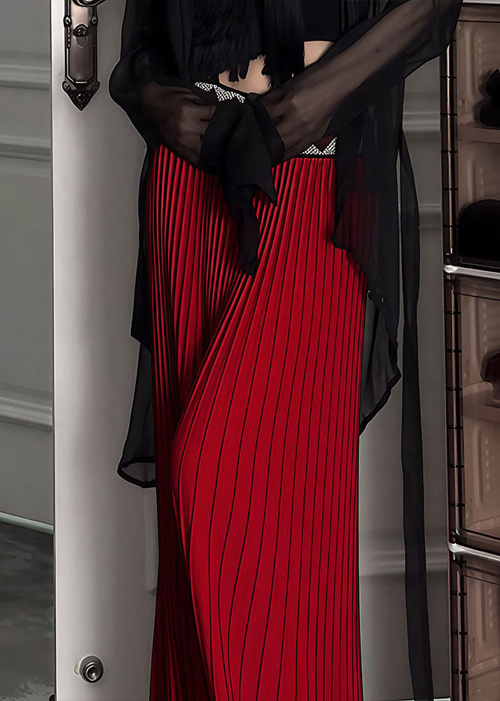 Wunderschöner roter Seidenrock mit elastischem Bund und Falten für den Frühling