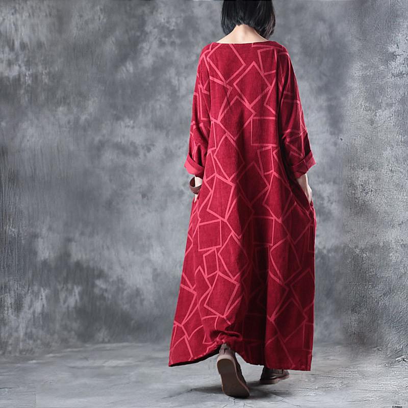 Schöne Leinenkleidung für Frauen Feines Leinen Dreiviertelärmeliges geometrisches Muster Rotes Kleid