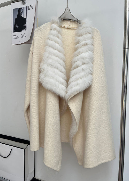 Beige Strickjacken aus Wolle mit Fuchskragen und Patchwork-Design, Peter-Pan-Kragen