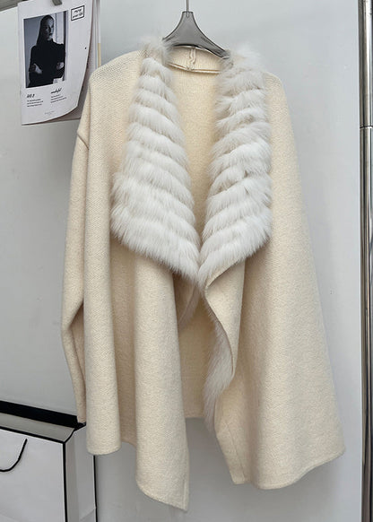 Beige Strickjacken aus Wolle mit Fuchskragen und Patchwork-Design, Peter-Pan-Kragen