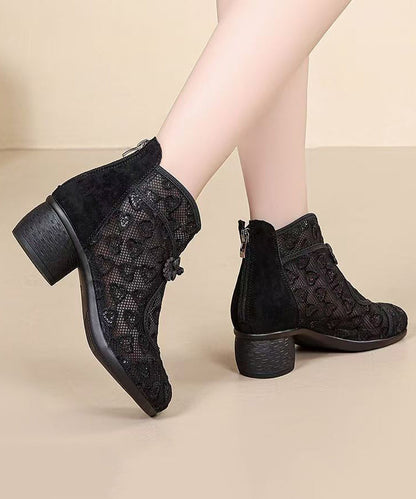 Schwarze, klobige, atmungsaktive Mesh-Stiefel mit Stickereien im Retro-Stil