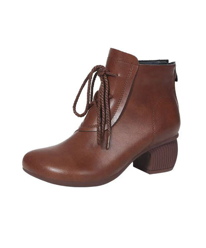 Schwarze, klobige Schnürstiefel aus Rindsleder mit bequemen Ziernähten