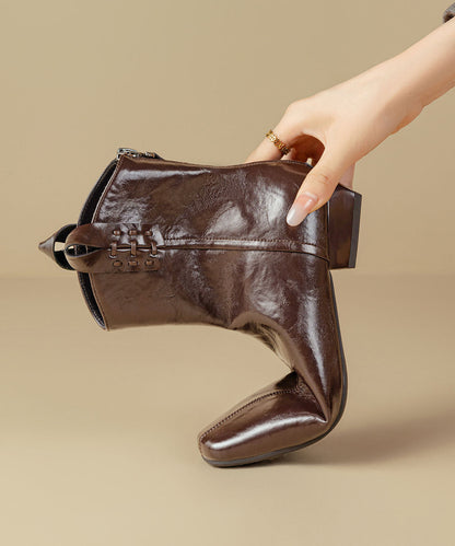 Schwarze, klobige Chic-Stiefel aus Kunstleder mit Ziernähten