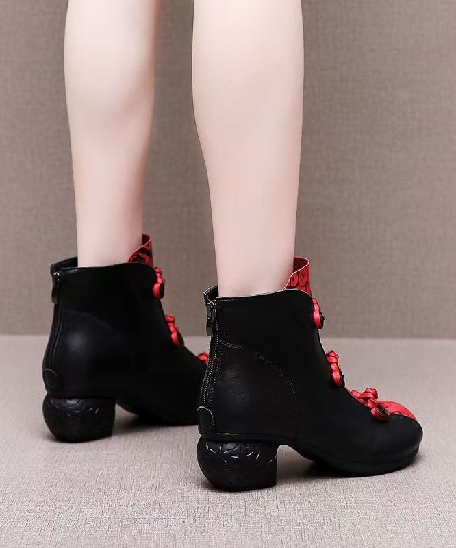 Schwarze Stiefel aus Rindsleder mit Ziernähten, flauschig gefüttert