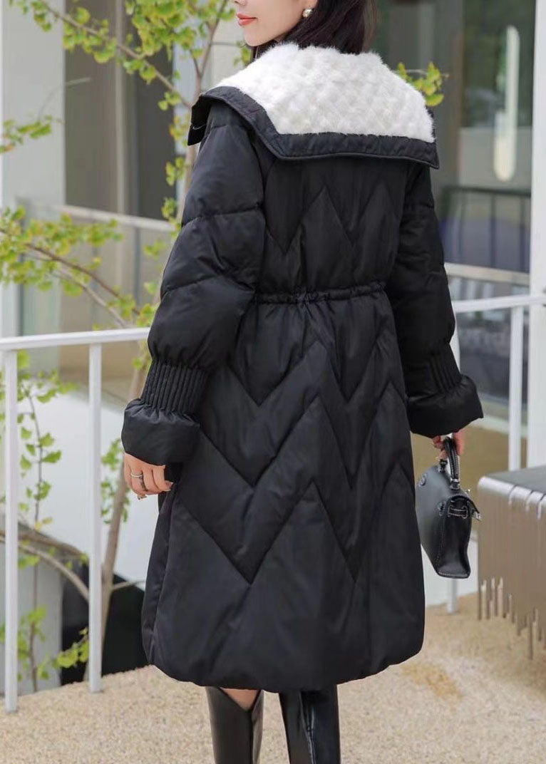 Schwarzer Maxi-Parka mit Pelzkragen, Taschen, elastischem Bund und Winterteil