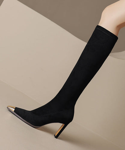 Schwarze, elegante Wildleder-Stiefeletten mit hohem Absatz und spitzer Zehenpartie