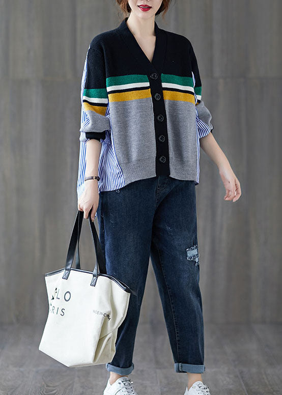 Schwarzer Patchwork-Strickpullover mit gestreiften Knöpfen und asymmetrischem Design für den Herbst