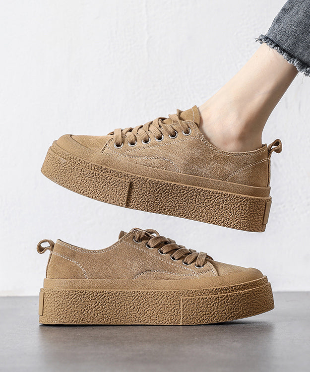 Schwarze Plateau-Wildleder-Freizeitschuhe mit Schnürung