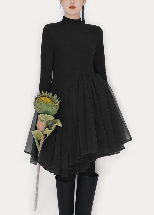 Schwarzes, einfarbiges Tüll-Patchwork-Winterminikleid mit Rollkragen