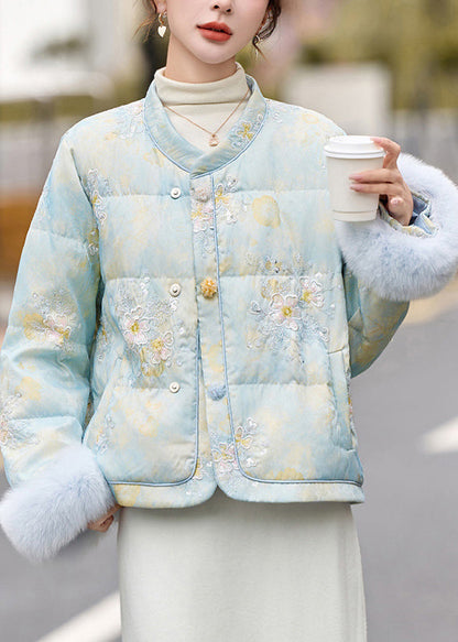 Chaqueta de plumón de pato con parches de piel azul bordada para invierno