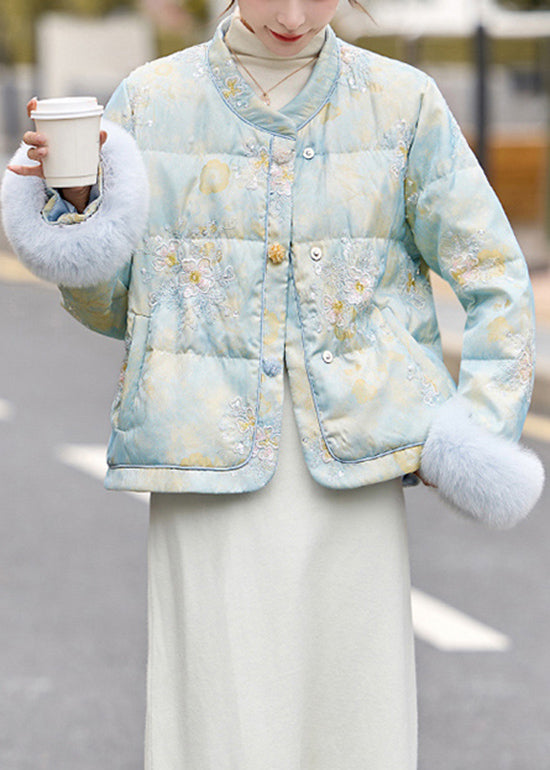 Chaqueta de plumón de pato con parches de piel azul bordada para invierno