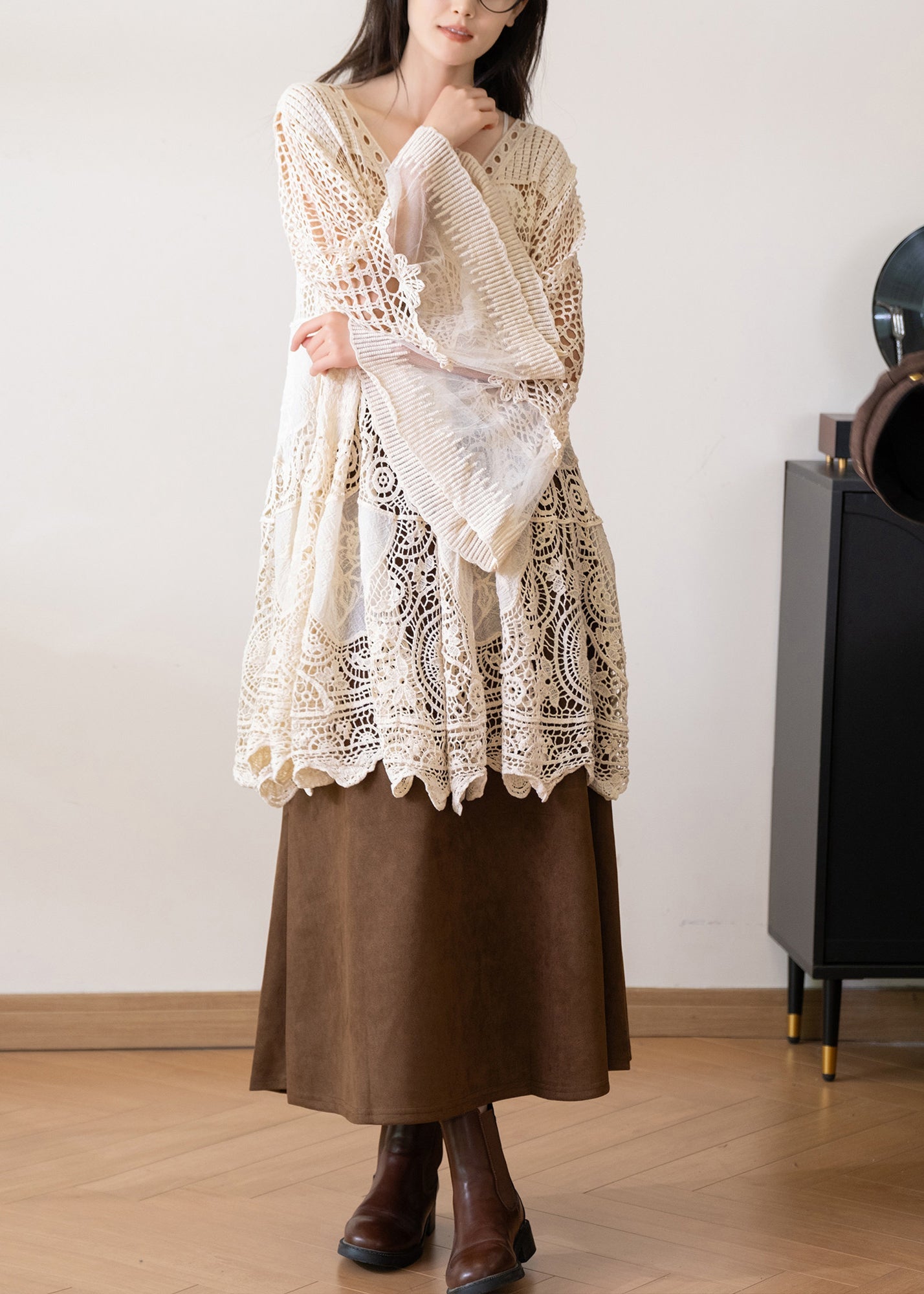 Bohemian Beige V Neck Tulle Patchwork Hollow Out Smock Flare Sleeve