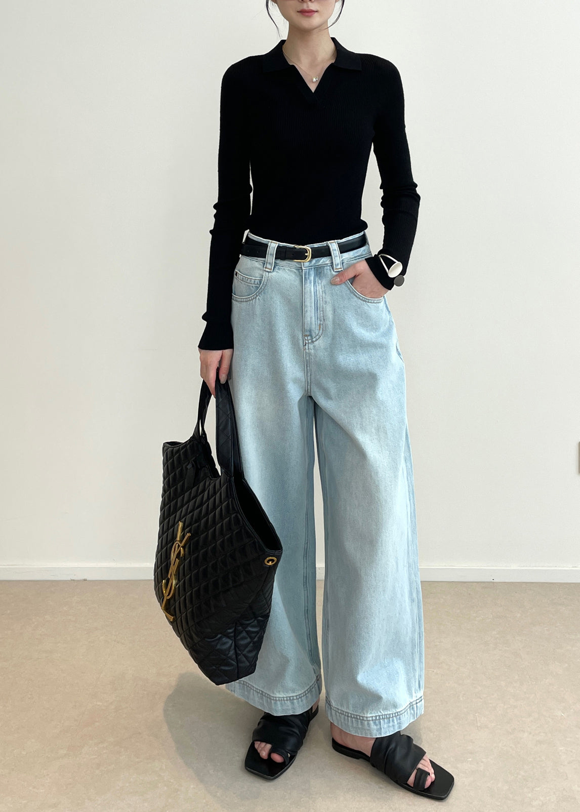 Tops de punto ajustados con cuello en V negros bohemios de primavera