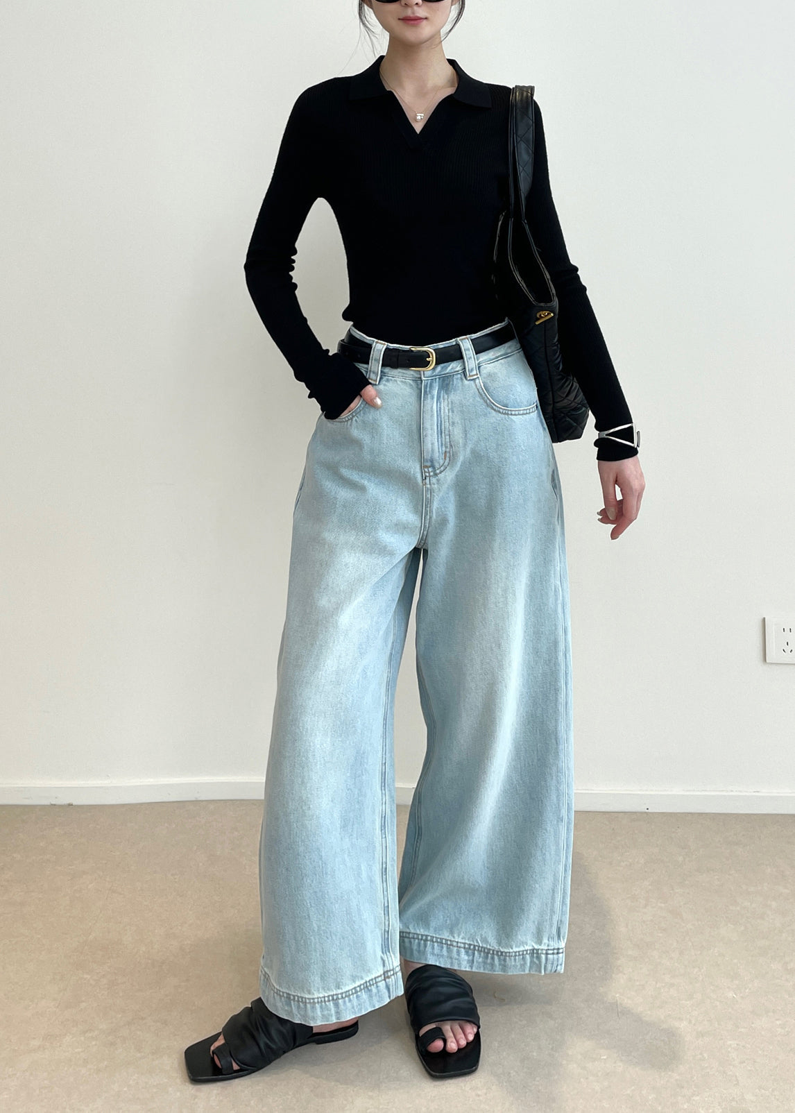 Tops de punto ajustados con cuello en V negros bohemios de primavera