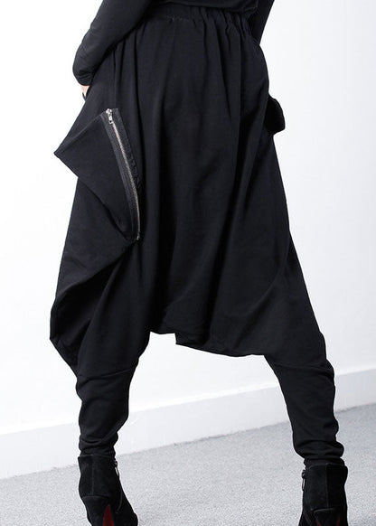 Bohemian Schwarze Jogginghose mit asymmetrischem Reißverschluss und Frühlings-Design