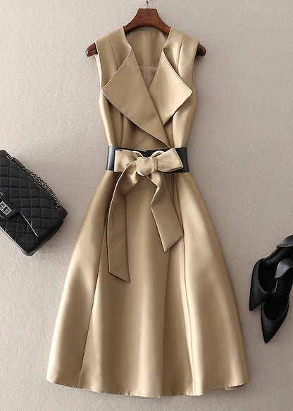 Böhmisches Khaki-Kleid mit Peter-Pan-Kragen und Schleife, ärmellos