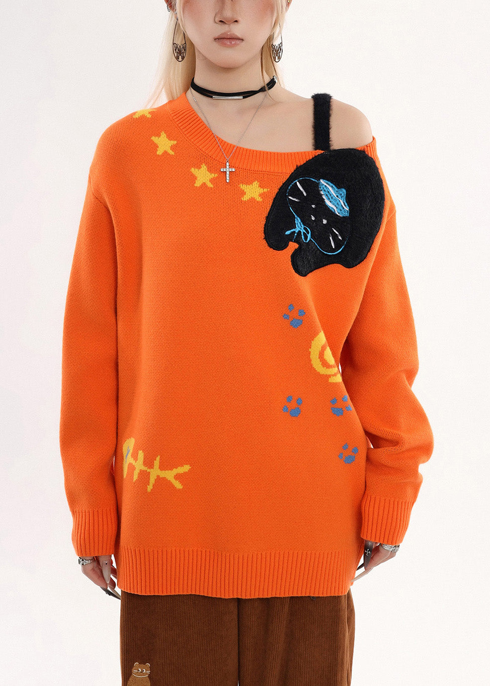 Bohème-Orangefarbener, bestickter Strickpullover mit Cut-Out-Schultern für den Winter