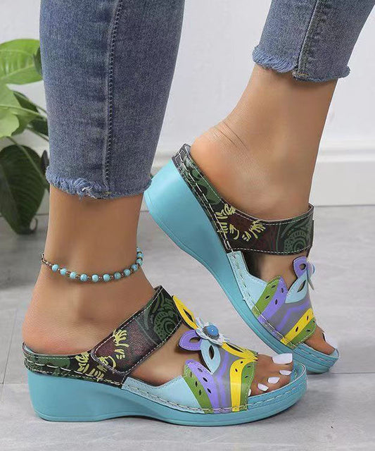 Böhmische Pfauenblaue Sandalen mit ausgehöhltem Spleißen und Keilabsatz