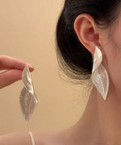 Ohrringe im böhmischen Stil aus Seide und Kupferlegierung in Blattform