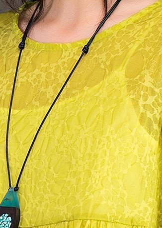 Böhmische gelbe Baumwollsteppkleidung Lässige Laufsteg-O-Ausschnitt Dreiviertelärmel Robe Sommerkleider