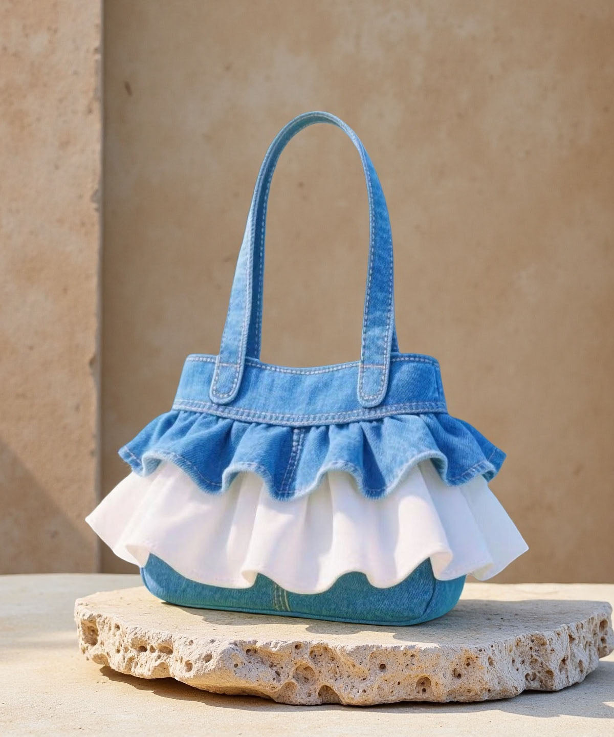 Boho-Handtasche aus blauem Denim mit Rüschen, Patchwork-Spitze und Rüschen