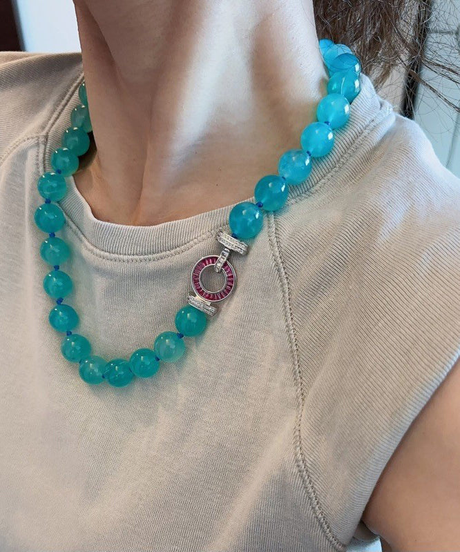 Collar bohemio de plata de ley azul con cuentas graduadas de circonita y cristal