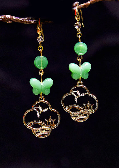 Pendientes colgantes de oro de 14 quilates con diseño de mariposa de jade bohemio