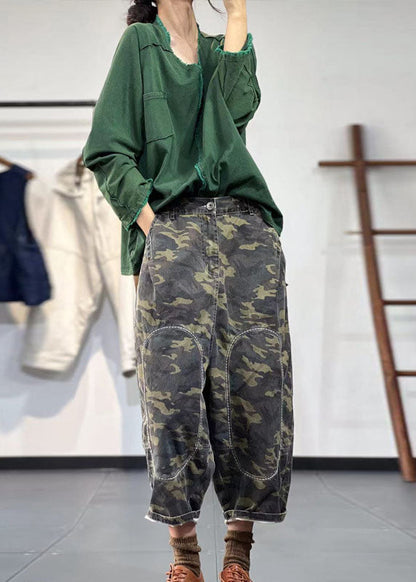Boho Grüne Haremshose aus Baumwolle mit elastischer Taille und Stickereien im Camouflage-Stil