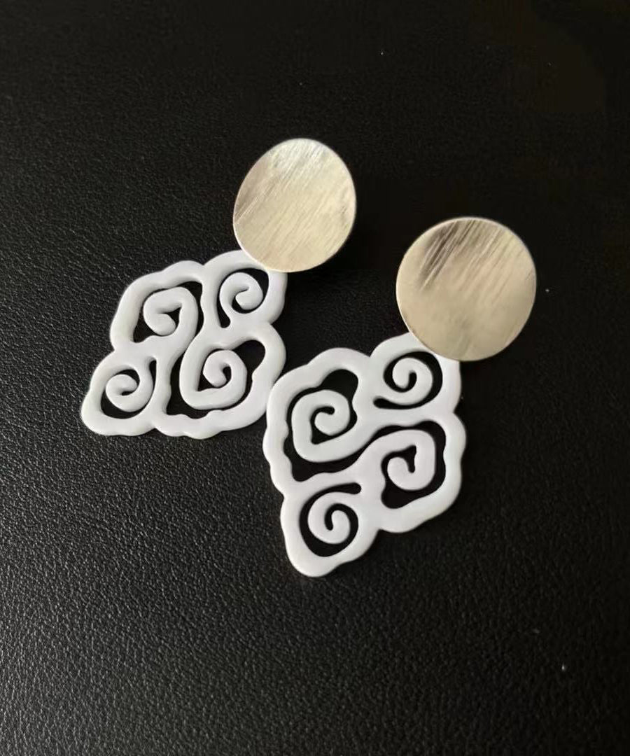 Boho-Ohrringe in Grün aus Sterlingsilber und Acryl mit hohler Wolkenform