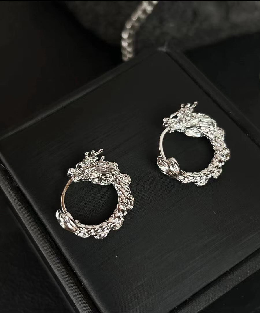 Pendientes de aro circulares con forma de dragón de plata de ley y seda estilo bohemio