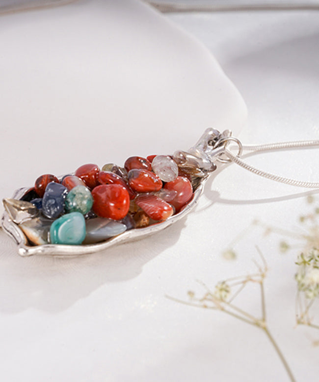 Collar con colgante de jade en plata de ley y seda estilo bohemio