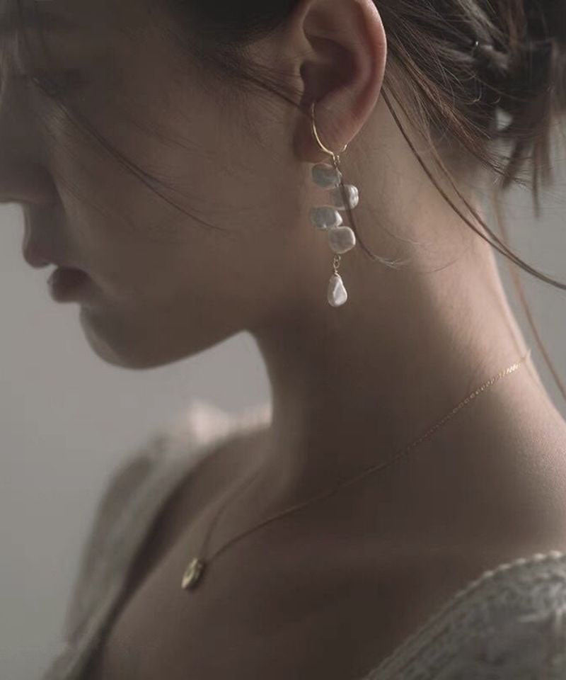 Pendientes colgantes de perlas asimétricas de aleación blanca estilo bohemio