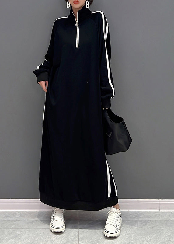 Vestido estilo sudadera de algodón con cremallera y cuello alto negro de Boutique Primavera