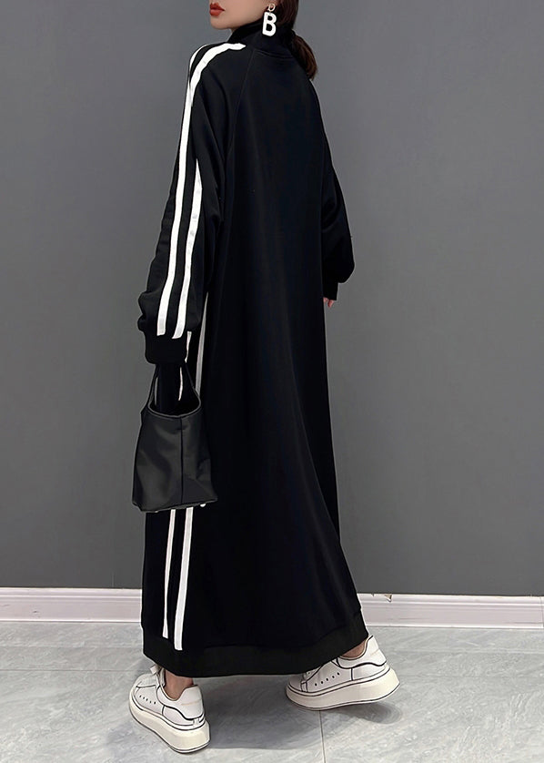 Vestido estilo sudadera de algodón con cremallera y cuello alto negro de Boutique Primavera