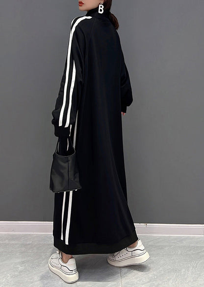 Vestido estilo sudadera de algodón con cremallera y cuello alto negro de Boutique Primavera