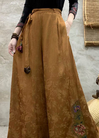 Boutique-Seidenhose in Braun mit bestickten Taschen für den Herbst