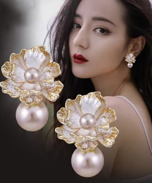 Pendientes de botón florales con perlas doradas de plata esterlina y oro boutique