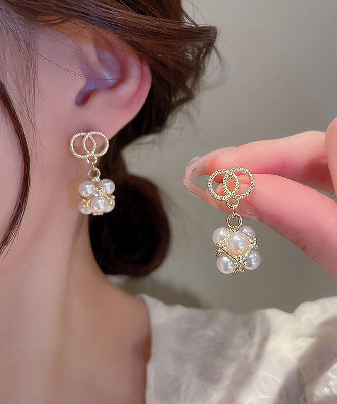 Pendientes colgantes de perla y circonitas doradas de plata esterlina boutique