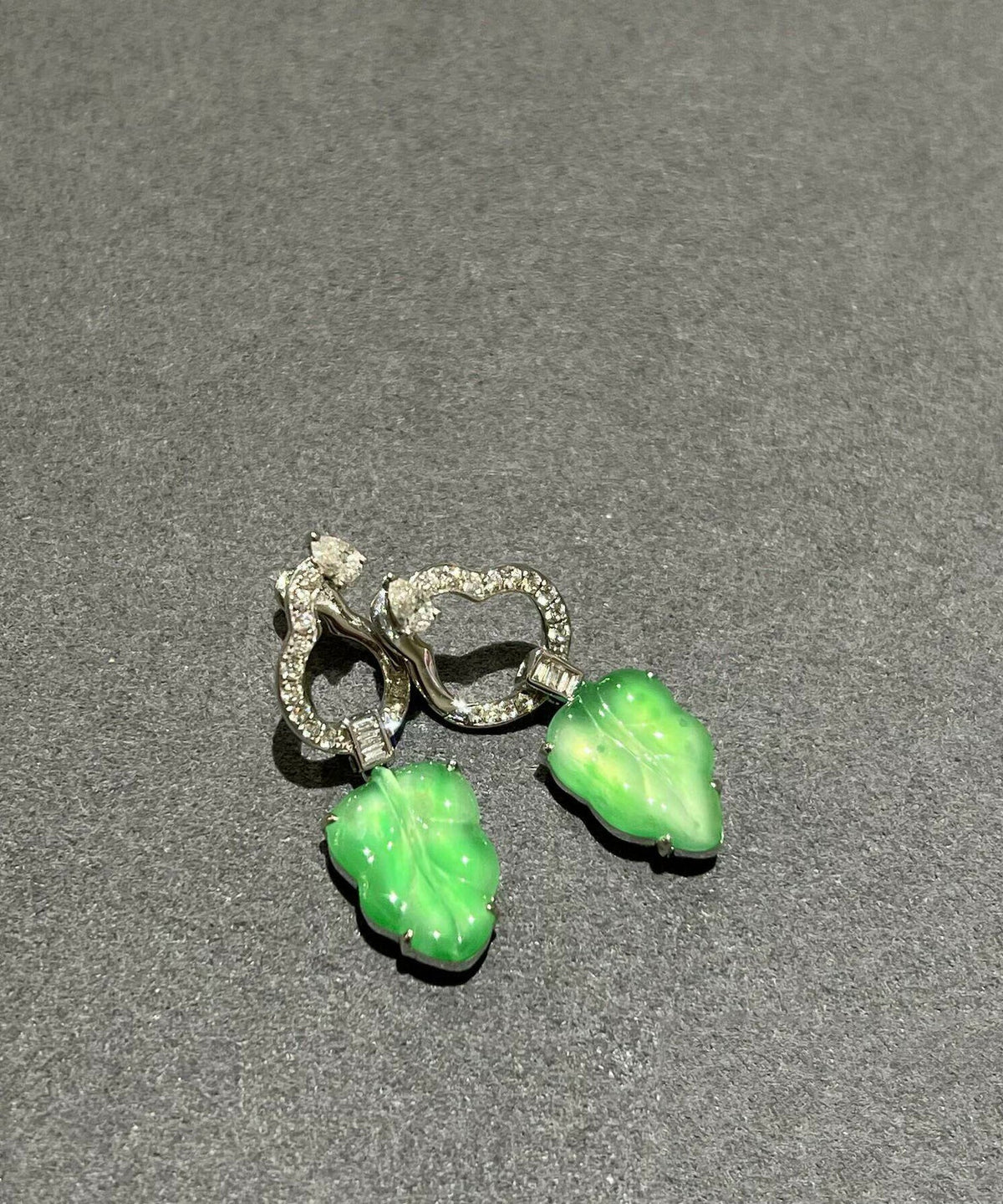 Boutique Green Sterling Silver Inlaid Zircon Jade Leaf Drop Earrings