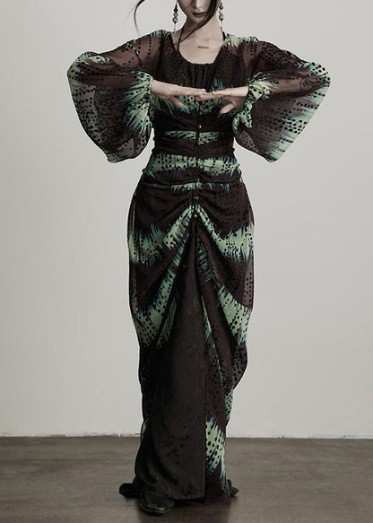 Boutique Grüne Seidenstrickjacken mit V-Ausschnitt und Nagelperlen für den Frühling