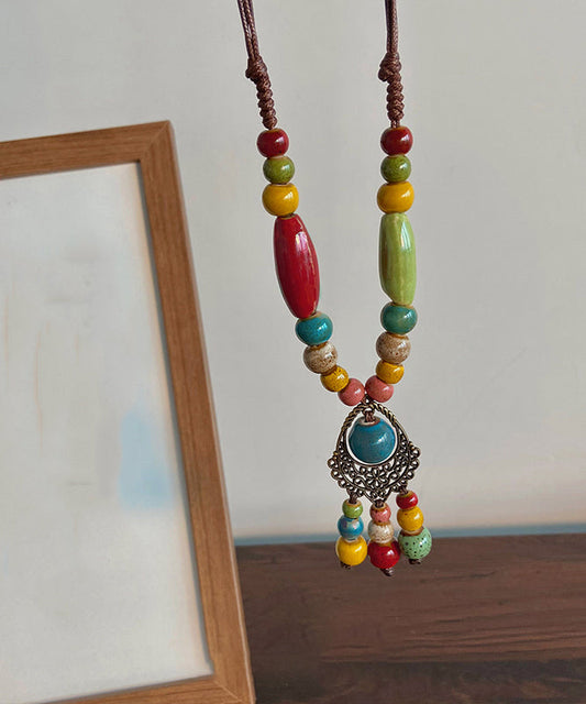 Collar con colgante de suéter con borlas y cuentas de cerámica de tejido multicolor de boutique