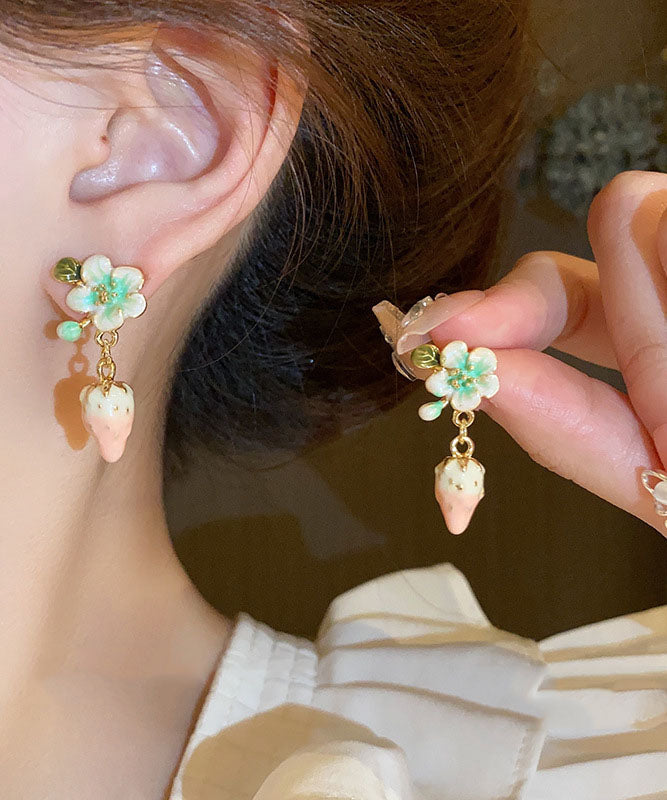 Pendientes colgantes de fresa con diseño floral y gotas de aceite de aleación rosa de boutique