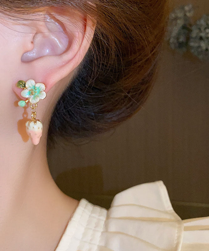 Pendientes colgantes de fresa con diseño floral y gotas de aceite de aleación rosa de boutique