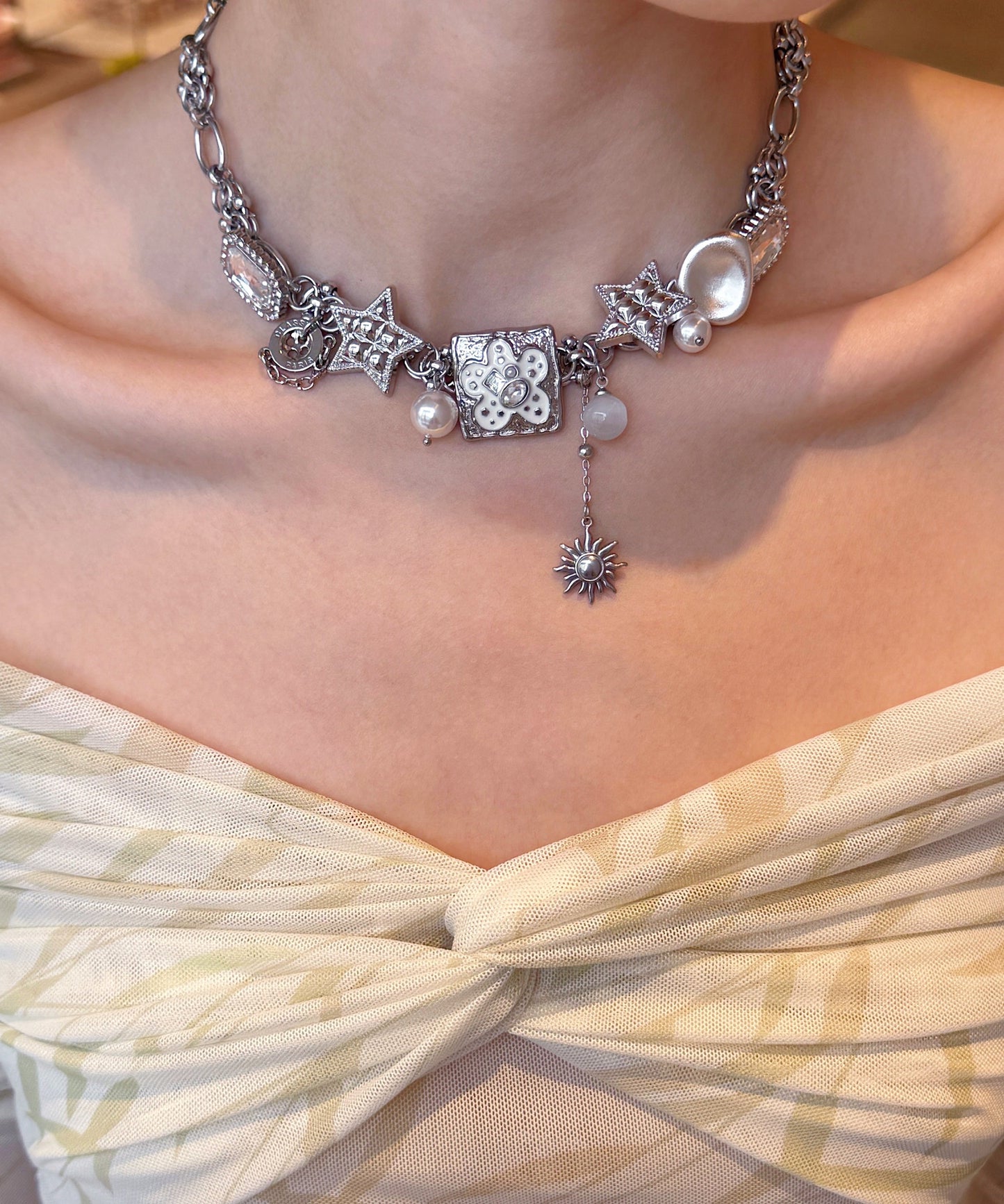 Boutique Silk Stainless Steel Floral Star Pearl Cat's Eye Pendant Necklace